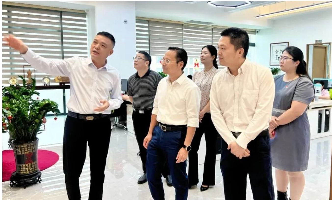 南海区副区长黄智斌等领导莅临调研指导